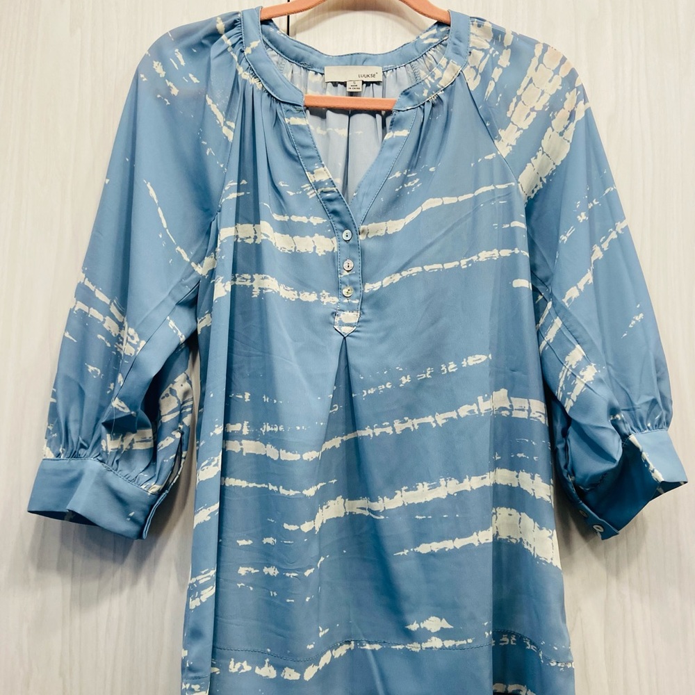 Blue Pullover